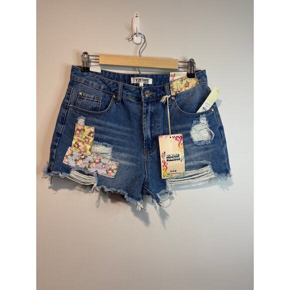 Almost Famous Vintage Style shorts - Picture 1 of 5